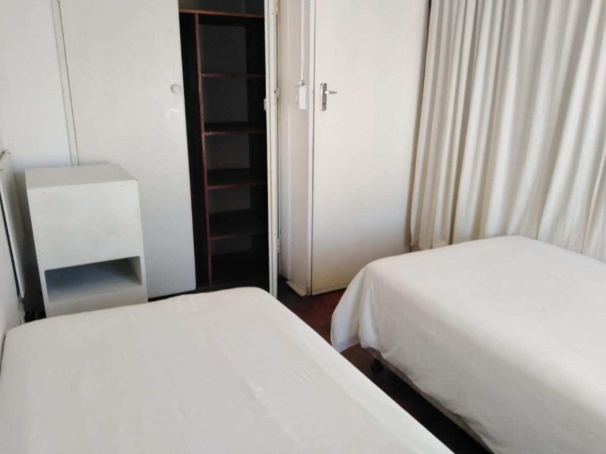 Accoustix Backpackers Hostel Johannesburg Exteriör bild